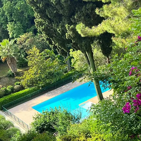 Avec Piscine A Apartment Nizza